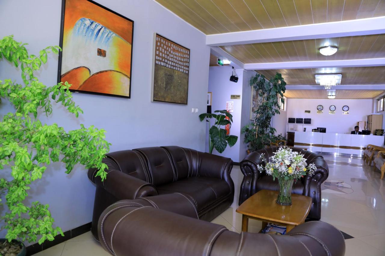 Yaya Africa Athletics Village Sululta Exterior photo
