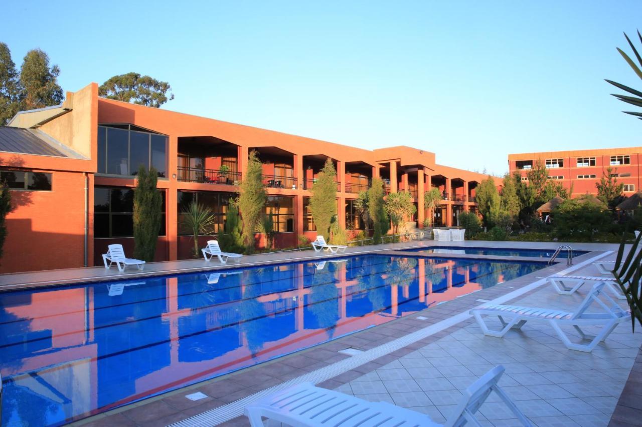 Yaya Africa Athletics Village Sululta Exterior photo